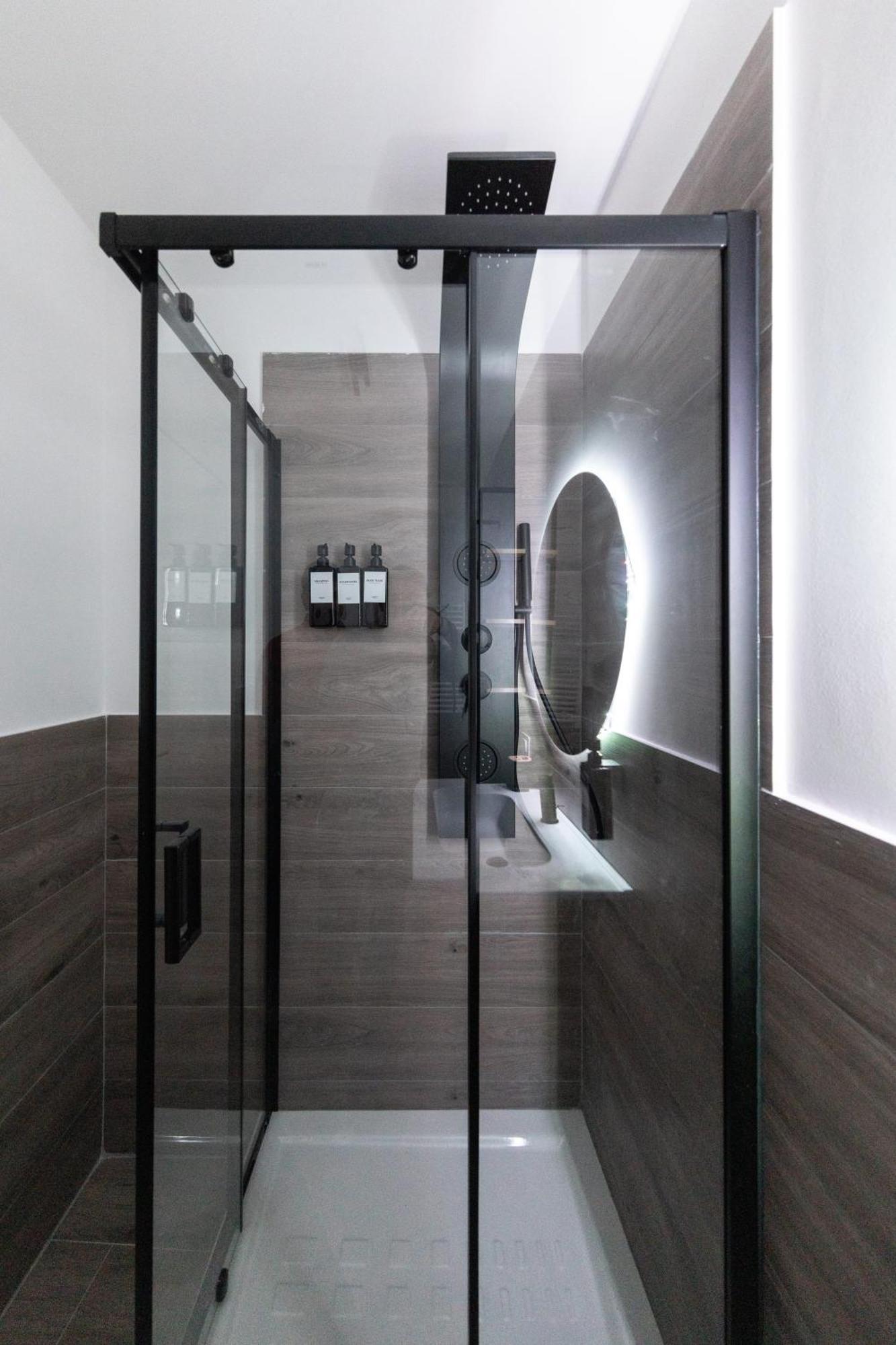 Urban Chic Luxury Suite Apartments Roma Exterior foto
