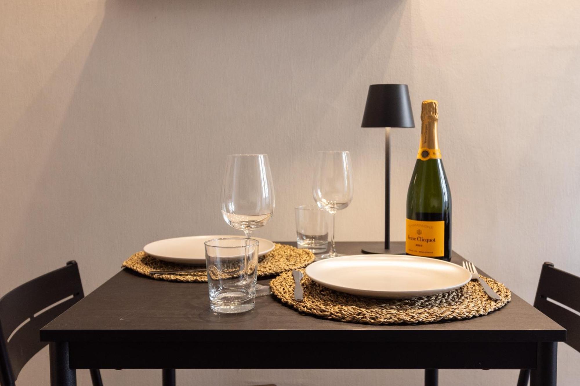 Urban Chic Luxury Suite Apartments Roma Exterior foto